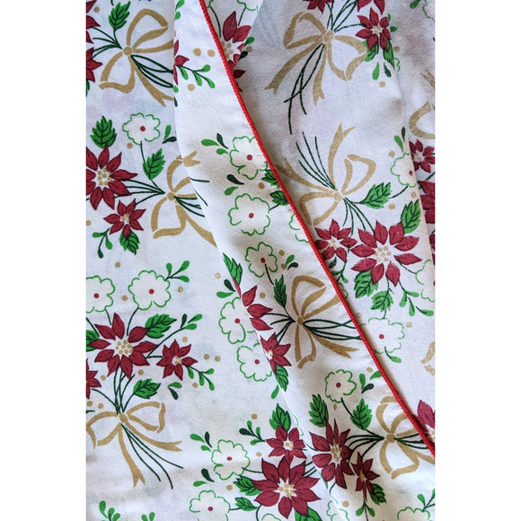 Vintage 60's 70's Christmas Floral Poinsettia Table Cloth Cutter Cloth Fabric - Picture 3 of 7